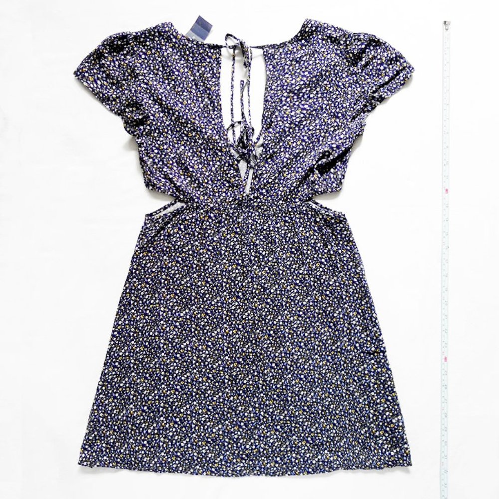 NEW WITH TAG AMERICAN EAGLE Sexy Cutout Tie Front & Back Floral Dress Small - Picture 7 of 7